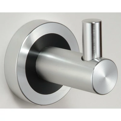 Noir || ruhaakasztó